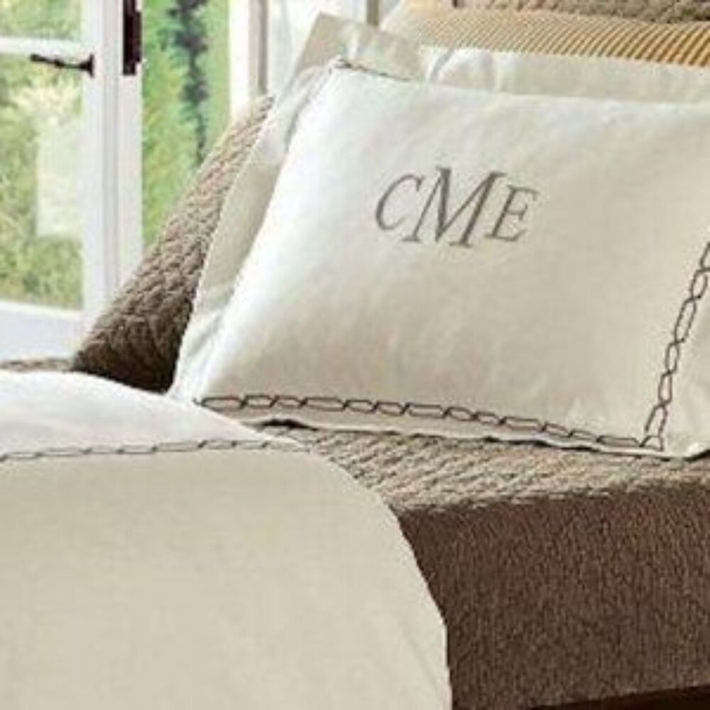 Pottery Barn Chain Duvet cover.white mattelasse cotton embroidered NWT